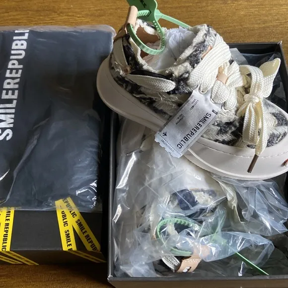 Cream and Black Low-Top Sneakers with Chunky Platform
