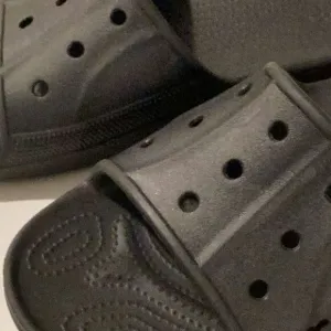 Crocs Baya II Slide 208215-001 Unisex US M12 Flats Black Rubber Slip-On Sandals