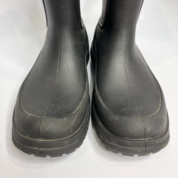 Crocs men’s Allcast black rain boots pull on boots size 7