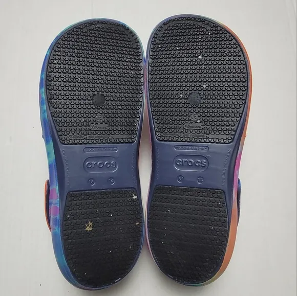 CROCS