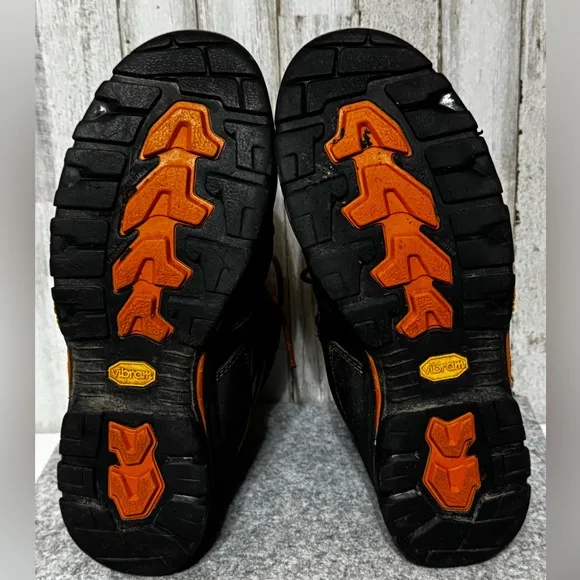 Danner Vicious 8” Gore-Tex Boots size 9