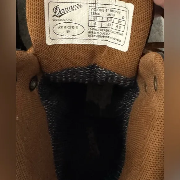 Danner Vicious 8” Gore-Tex Boots size 9