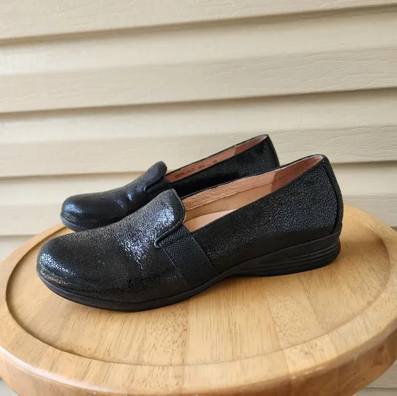 Dansko Addy black flats women's 39