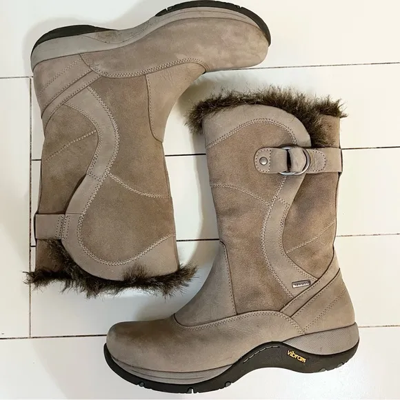 Dansko Cynthia Mid Calf Pull On Suede Waterproof Winter Boots Taupe Size 37