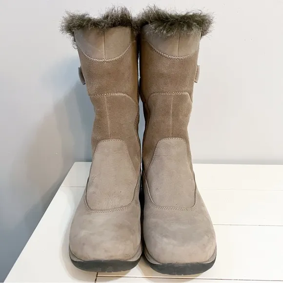 Dansko Cynthia Mid Calf Pull On Suede Waterproof Winter Boots Taupe Size 37