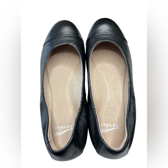 DANSKO Lisanne Black Leather Slip On Ballet Flats Womens Shoe Size 38 US 7.5 / 8