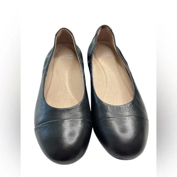 DANSKO Lisanne Black Leather Slip On Ballet Flats Womens Shoe Size 38 US 7.5 / 8