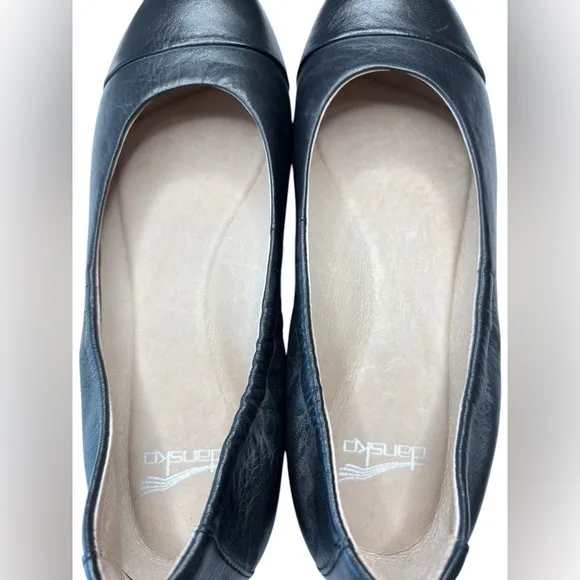 DANSKO Lisanne Black Leather Slip On Ballet Flats Womens Shoe Size 38 US 7.5 / 8