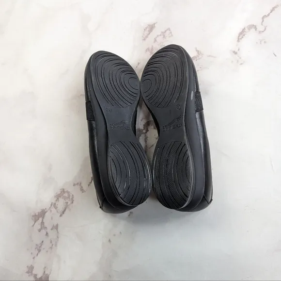 Dansko Loafer Women US 6 EUR 37 Black Low Top Slip On Flats Clog Shoe Farah