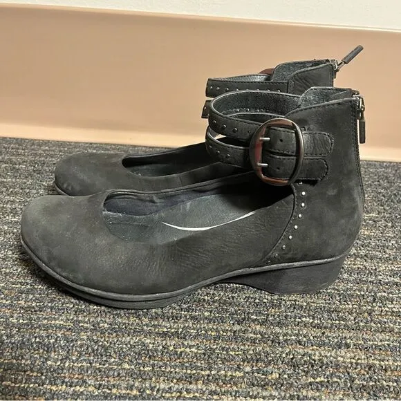 Dansko Lois Wedges Sandals Ankle Strap Nubuck Leather Black Women 7​