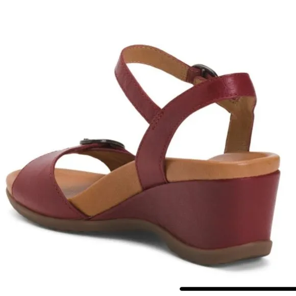 DANSKO NWB Sz 38 Red Leather Arielle Glazed Kid Comfort Sandals