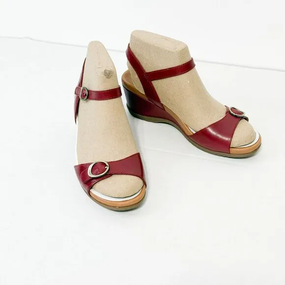 DANSKO NWB Sz 38 Red Leather Arielle Glazed Kid Comfort Sandals