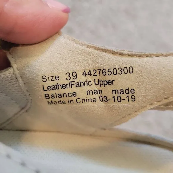 Dansko Riona Women's Beige Suede Lace up Sandals Size 8.5-9