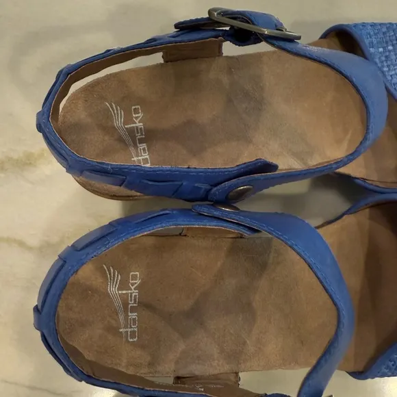 Dansko Sandals Size 40 Blue Leather Cork Wooden Heel
