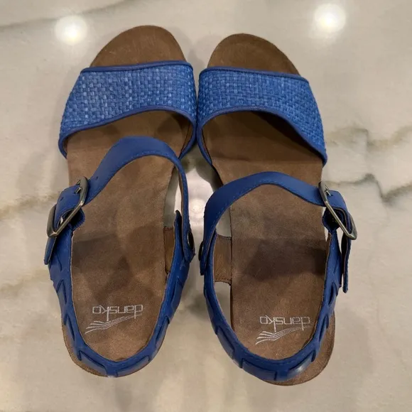 Dansko Sandals Size 40 Blue Leather Cork Wooden Heel