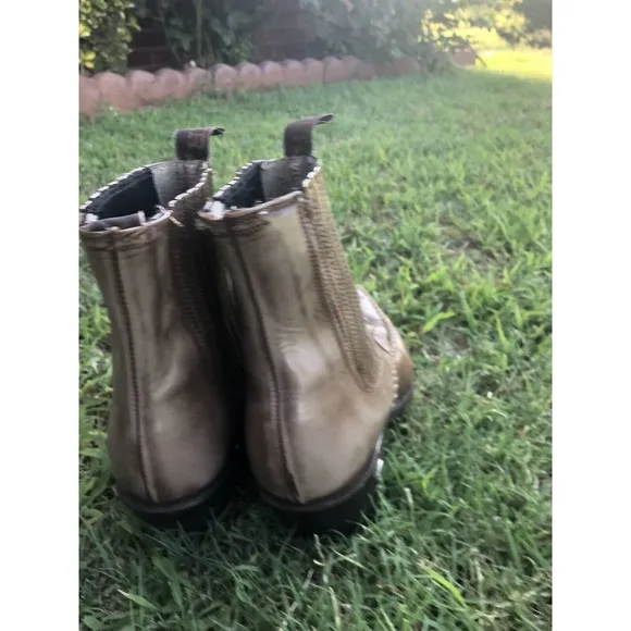 Denver Brand Western Cowboy Boots Ankle Size 8 Mens Pull On Gray Nice Stitching