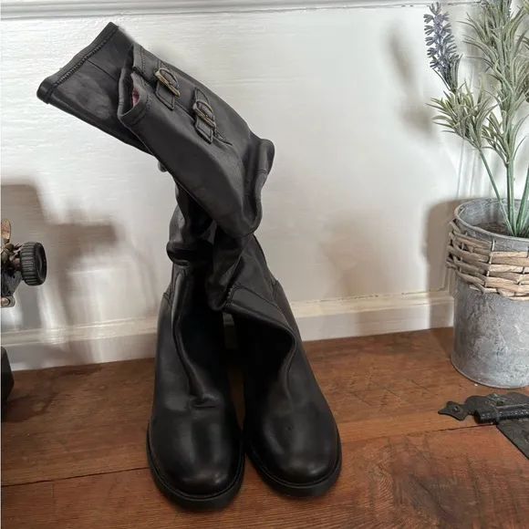 Diba Black Leather Pull-On Boots | US Size 7.5