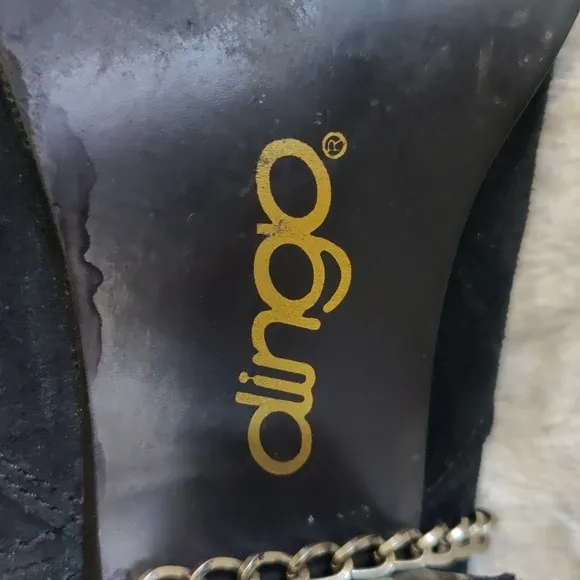 Dingo &quot;Victoria&quot; Western Boots Featuring all Over Suede and Unique turquo. 10M.