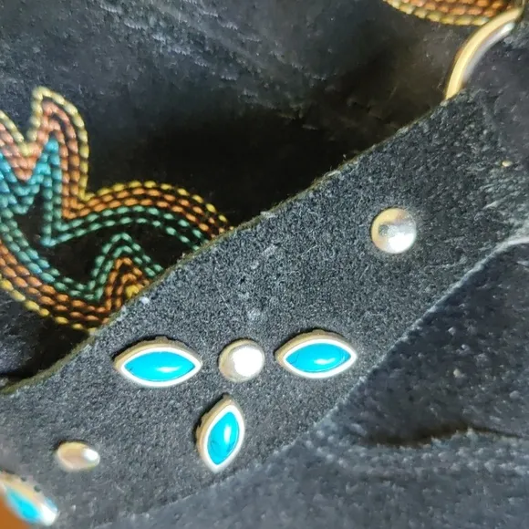 Dingo &quot;Victoria&quot; Western Boots Featuring all Over Suede and Unique turquo. 10M.