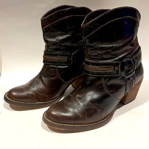Dingo Brown Leather Boots 7M Pull On