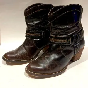 Dingo Brown Leather Boots 7M Pull On