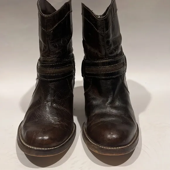 Dingo Brown Leather Boots 7M Pull On