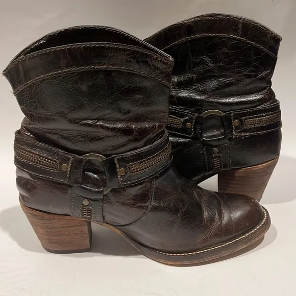 Dingo Brown Leather Boots 7M Pull On