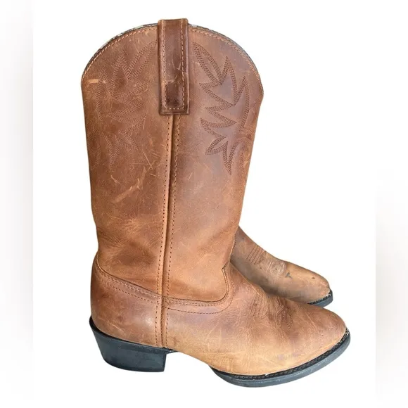 Dingo Men’s Pull On Cowboy Boots, Distressed Tan Leather, Size 8.5 Extra Wide