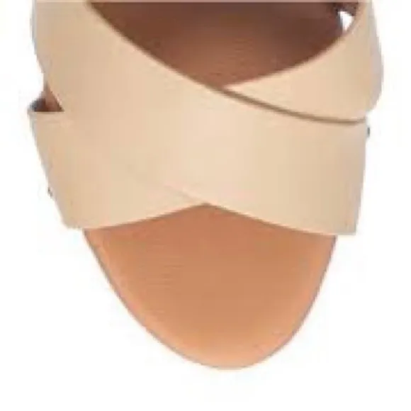 DINGO Woodstock Platform Clog Sandals in Sand 11 NWT