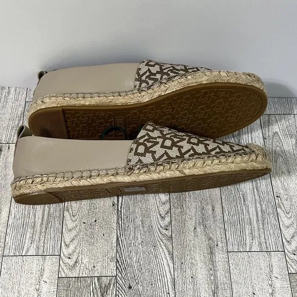 DKNY Mali Espadrille Slip On Flats Shoes Womens 8 Tan Leather Upper LOGO