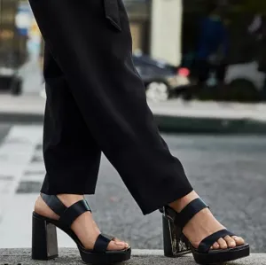 DKNY Women's Everyday Bibiana-Platform S Heeled Sandal