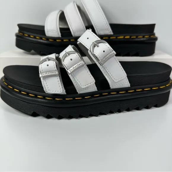 DOC BLAIRE LEATHER SLIDES SANDALS WOMENS SIZE 8 HORSESHOE BUCKLES 3 STRAP NEW