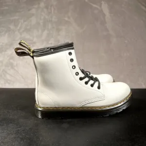 Doc Marten Zavala Junior Boots Youth 2Y White Black Boots