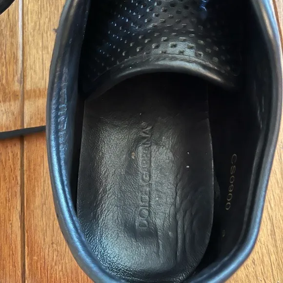 Dolce &amp; Gabbana Black Perforated Sneakers Leather