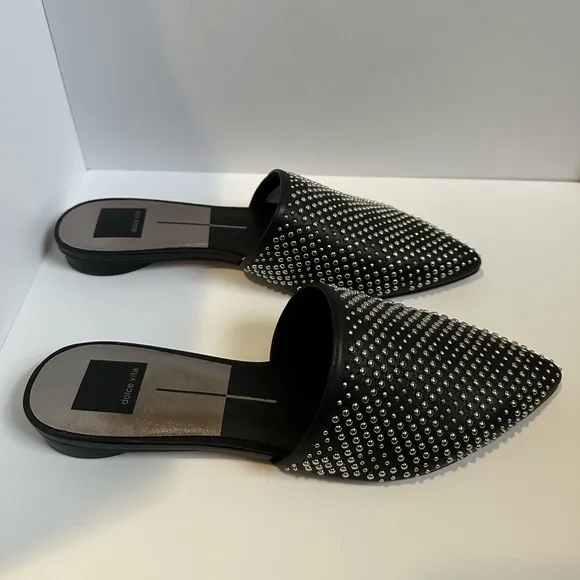 Dolce Vida NWT Elvah Black Leather and Silver Studded Flats Size 8.5