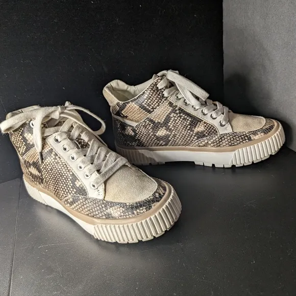 Dolce Vita 8 suede and snakeskin comfy lace up hi top lug sole sneakers