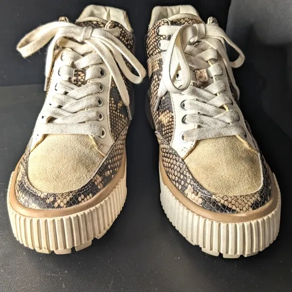 Dolce Vita 8 suede and snakeskin comfy lace up hi top lug sole sneakers