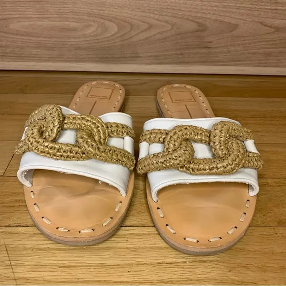 Dolce Vita Desa Sandals in Ivory Leather - Size 9