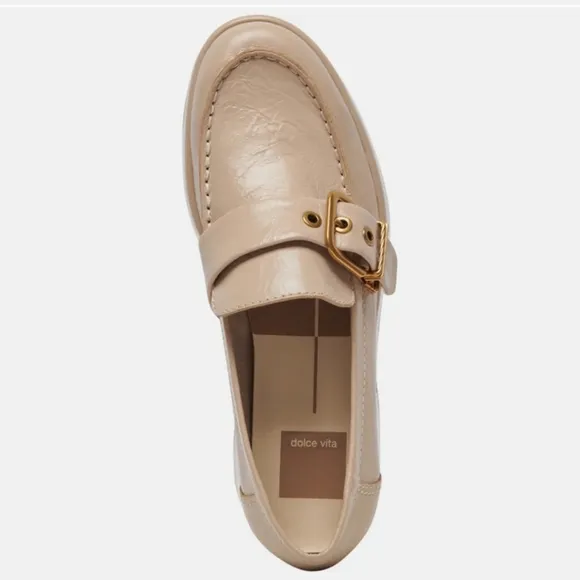 Dolce Vita Yonder Loafers Sesame Crinkle Patent Leather Size 7.5 Buckle Detail