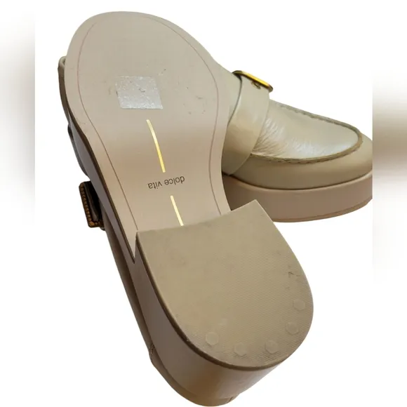 Dolce Vita Yonder Loafers Sesame Crinkle Patent Leather Size 7.5 Buckle Detail