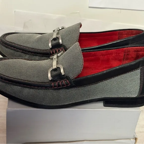 Donald J. Pliner Gray Silver Loafers with Horsebit Detail size 8 great condition