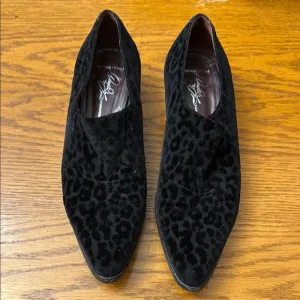 Donald J Pliner Signature leopard print shoes