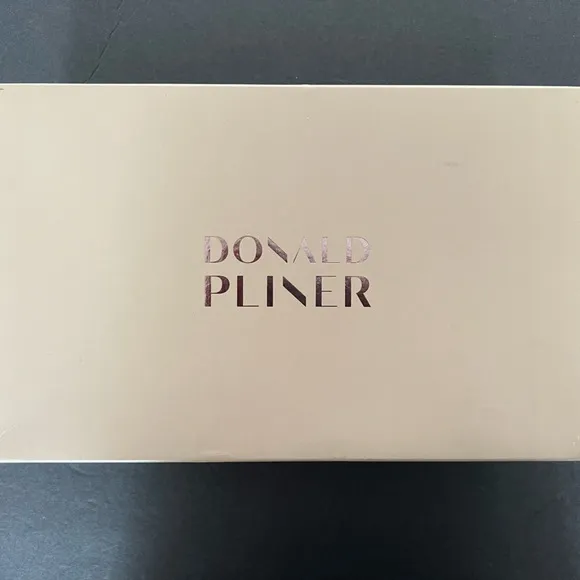 Donald Pliner Bethany Chain Leather Loafers