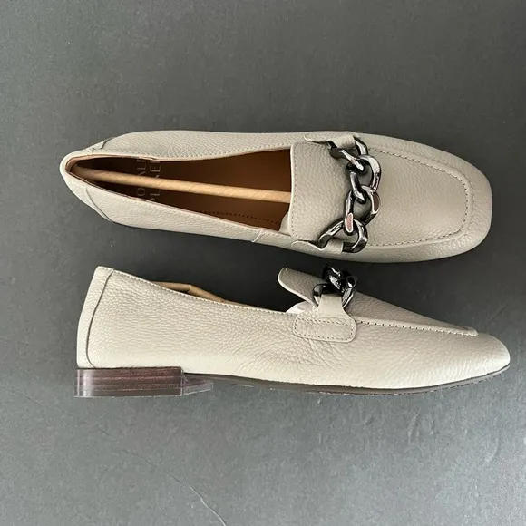 Donald Pliner Bethany Chain Leather Loafers