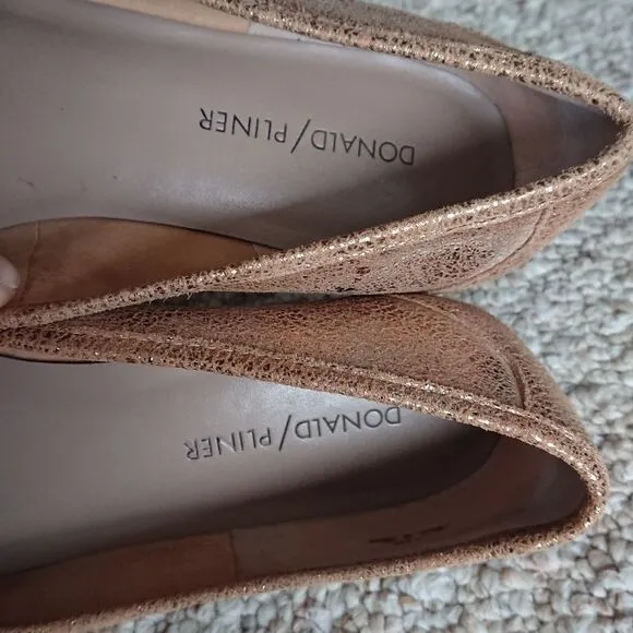 DONALD PLINER Gold Metallic DEEDEE Flats Loafers size 7.5M Slip On Square Toe
