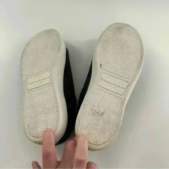 Donna Karan collection womens flats size 7 37.5 Gray wool felt slip ons