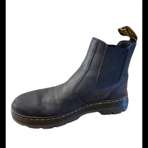 Dr. Doc Martens Black leather Chelsea Boot embury pull on