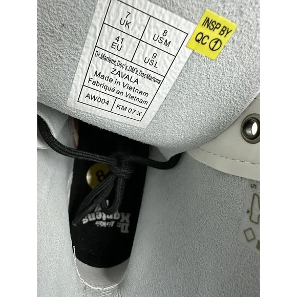 Dr. Doc Martens‎ Zavala Air Wair White/Black Combat Boots Women’s Size 9