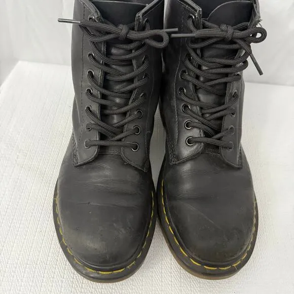 Dr Martens 1460 Boots Mens Size 8 US Leather Lace Up Black Grunge 8-Hole