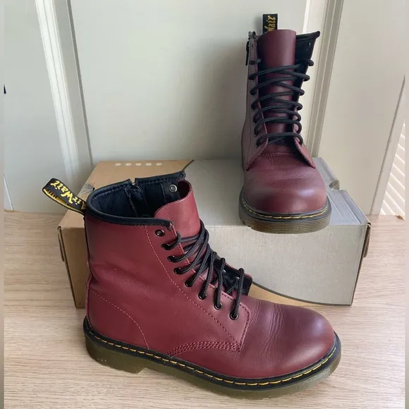 Dr. Martens 1460 Red Leather Lace Up/Side Zip Ankle Boots -M 5/ Women’s 6